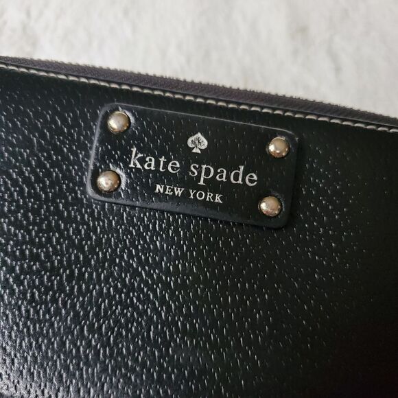 Kate Spade Wellesley Neda Black Zip Around Wallet - Picture 3 of 5